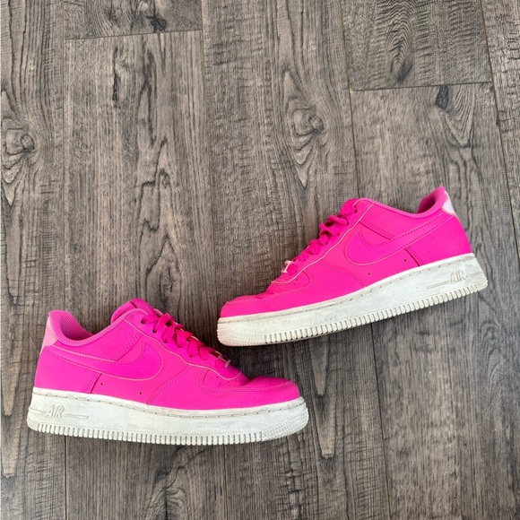 Nike Women’s Air Force 1 '07 Essential Laser Fuchsia - Picture 4 of 9